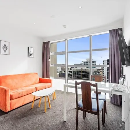 Central City 1Br Apartment